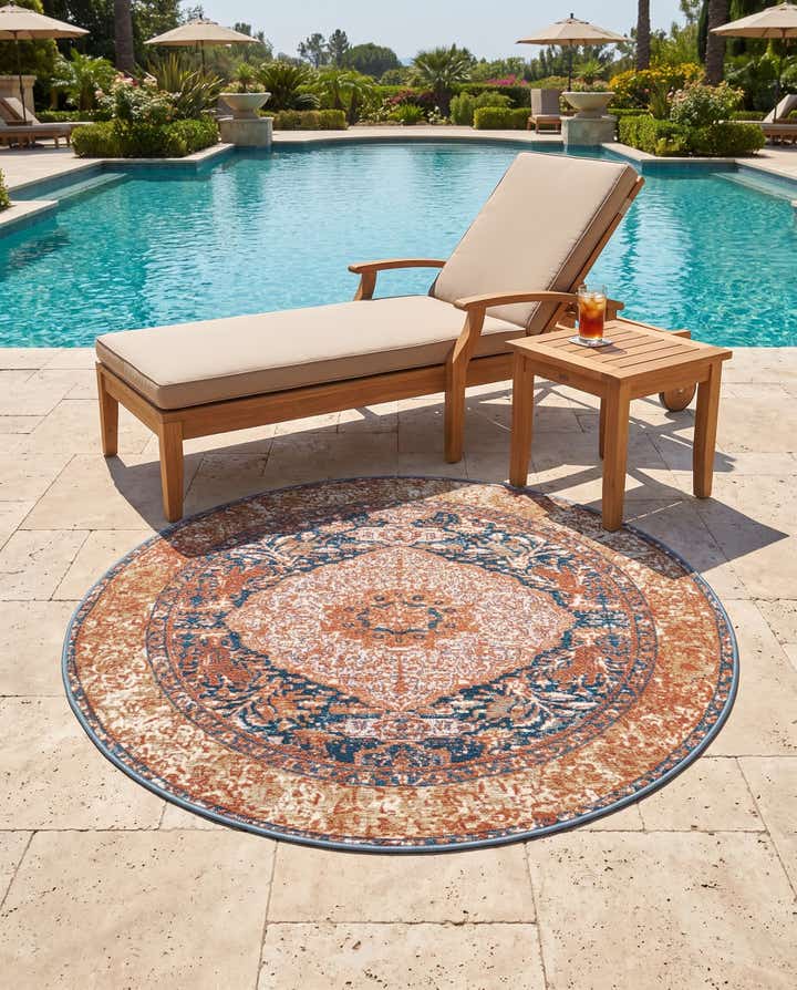 4' x 4' Easy-Clean Traditional Indoor / Outdoor Round Rug