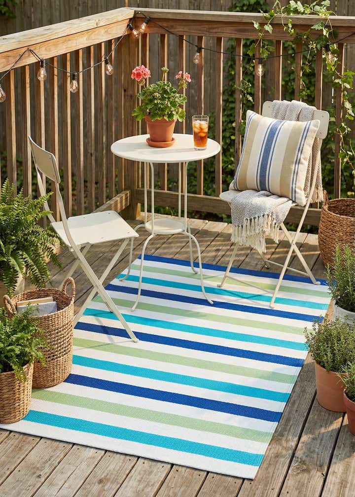 4' x 6' Easy-Clean Vista Breeze Indoor / Outdoor Rug