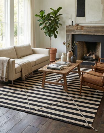 6' 8 x 9' 8 Hand Knotted Moroccan Wool Rug