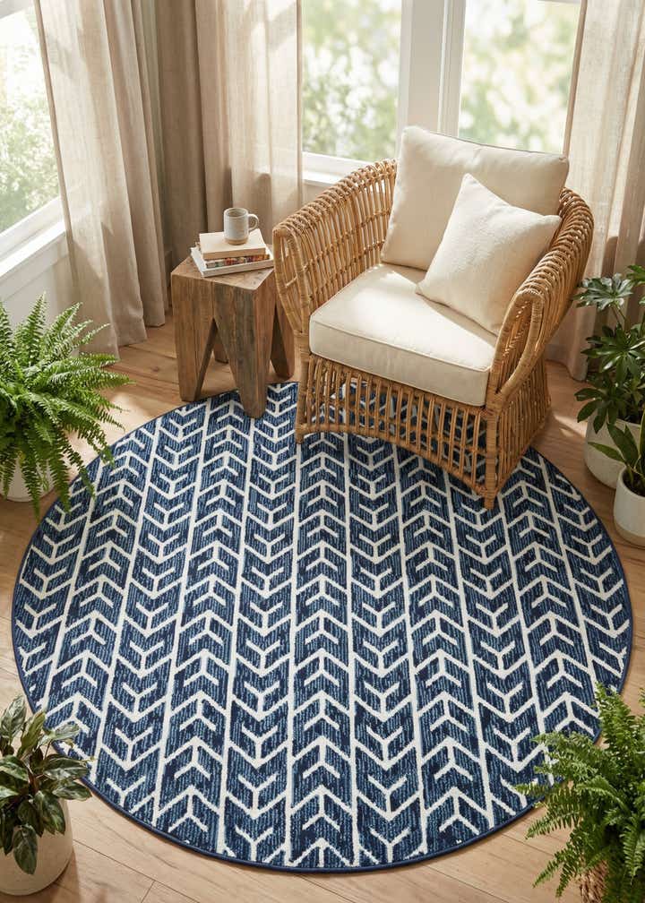 8' x 8' Easy-Clean Sabrina Soto Aston Indoor / Outdoor Round Rug