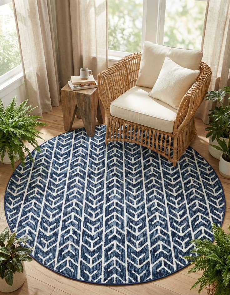 Detail image of 8' x 8' Easy-Clean Sabrina Soto Aston Indoor / Outdoor Round Rug