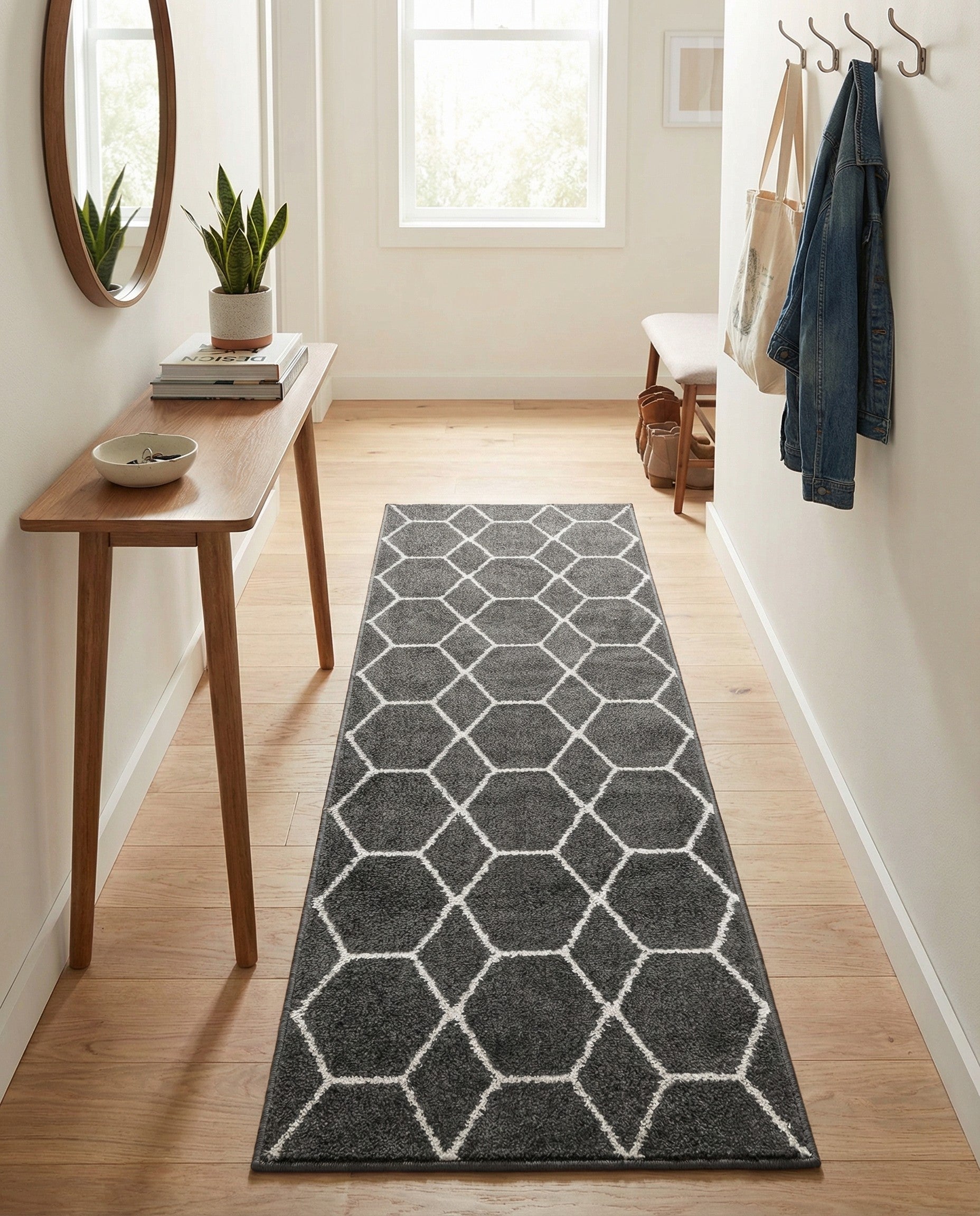 2' x 5' 3 Lattice Frieze Runner Rug