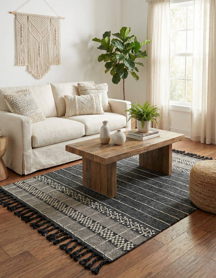 Detail image of 5' 1 x 8'  Washable Eco Bohemian Indoor / Outdoor Rug