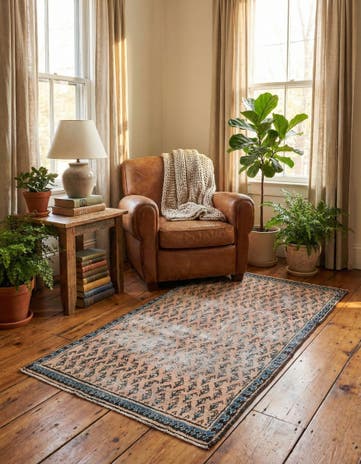 2' 9 x 5' 3 Hand Knotted Ultra Vintage Persian Wool Rug