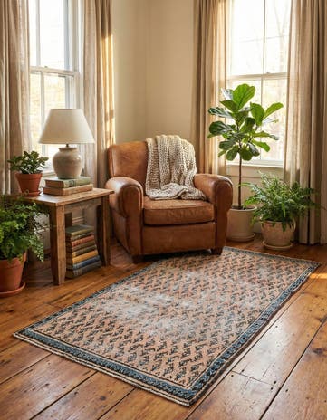 2' 9 x 5' 3 Hand Knotted Ultra Vintage Persian Wool Rug