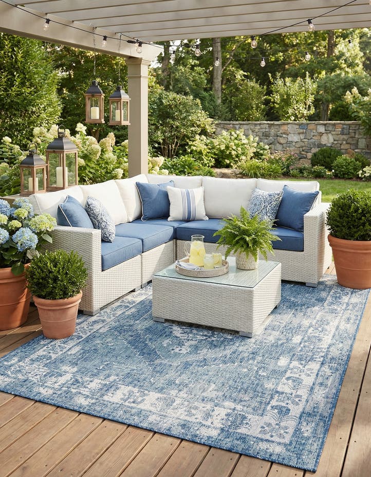 5' 3 x 8' Easy-Clean Traditional Indoor / Ou...