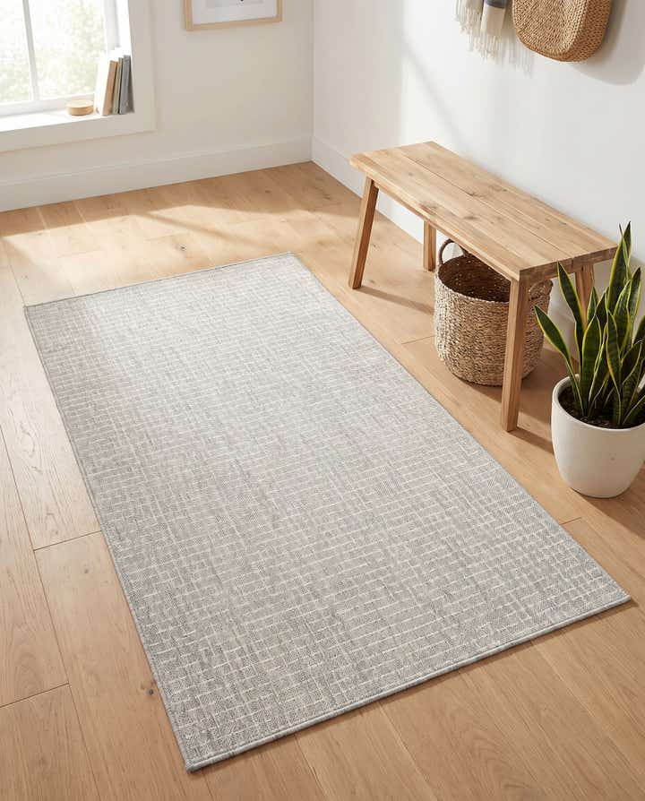 4' x 6' Easy-Clean Checkered Indoor / Outdoor Rug