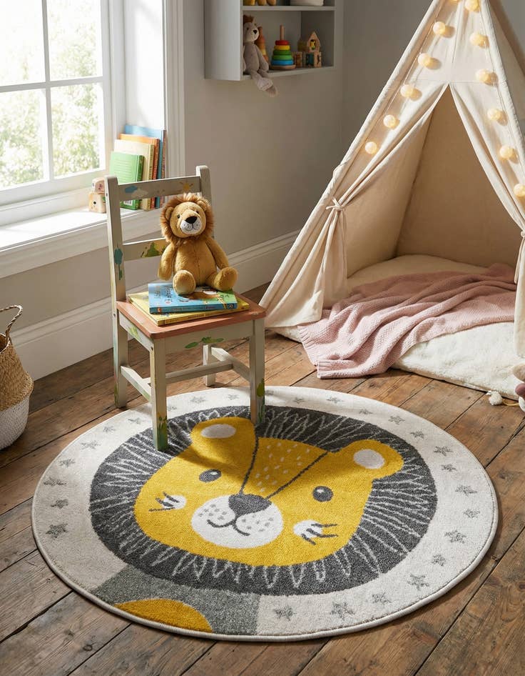 Detail image of 3' 3 x 3' 3 Lion Whimsy Kids Round Rug