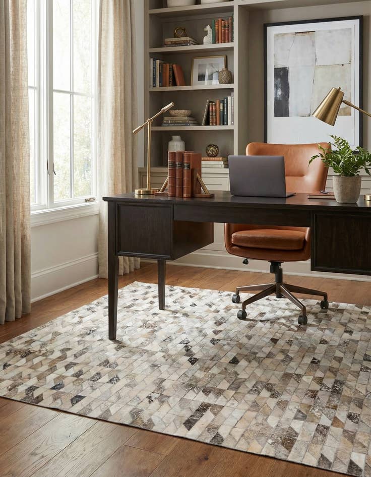 Detail image of 4' 8 x 6' 7 Cowhide Rug