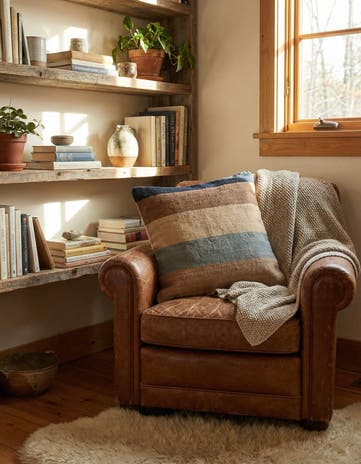1' 6 x 1' 6 Hand Woven Pillow Wool Square Rug