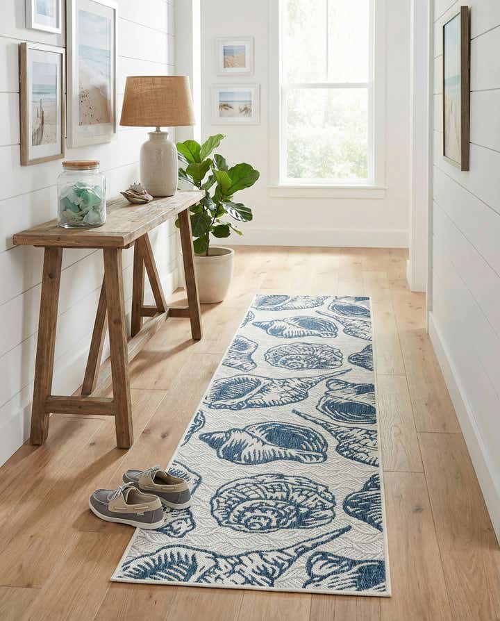 2' x 8' Easy-Clean Coastal Indoor / Outdoor Runner Rug