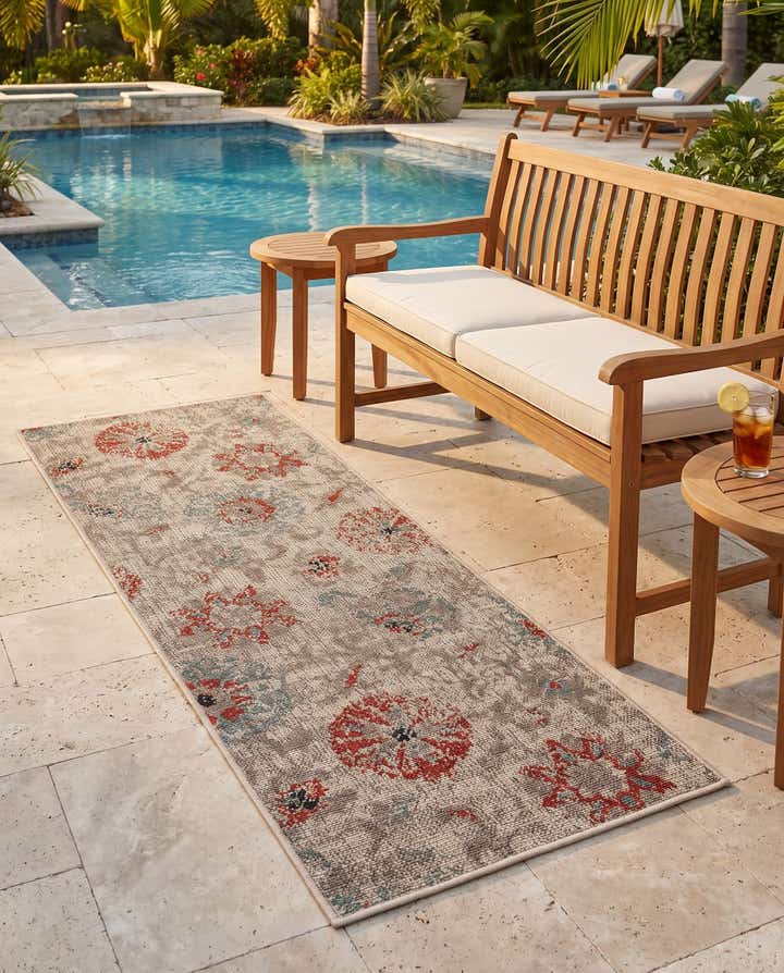 2' x 5' Easy-Clean Botanical Indoor / Outdoor Runner Rug