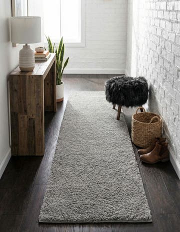 2' x 6' 9 Solid Shag Runner Rug