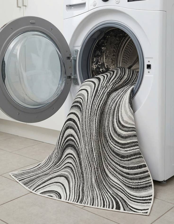 Detail image of 4' x 6'  Washable Modern Indoor / Outdoor Rug