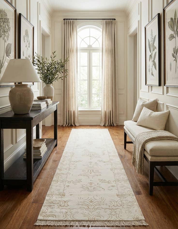 Detail image of 2' 8 x 9' 11  Hand Knotted Darya Wool Runner Rug