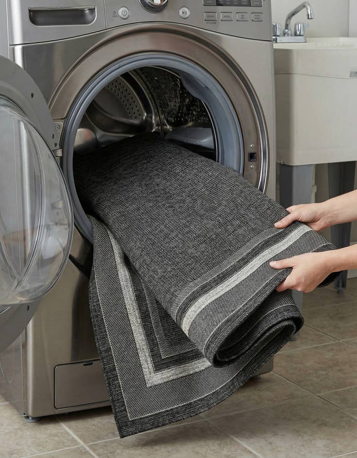 Detail image of 7' 10 x 10'  Washable Border Indoor / Outdoor Rug