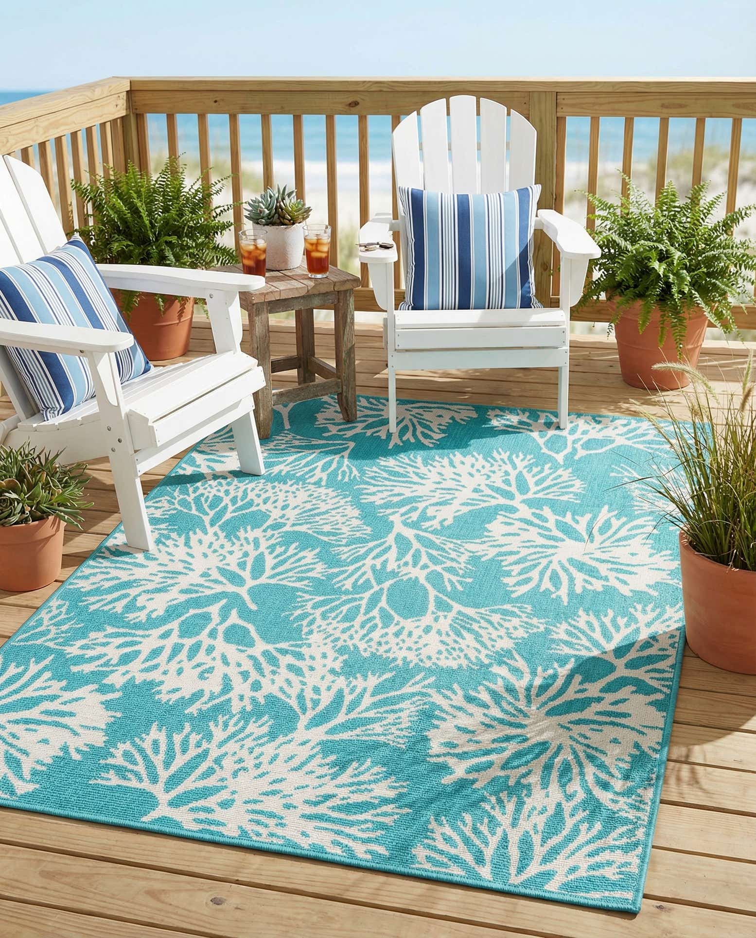 4' x 6' Easy-Clean Coastal Indoor / Outdoor Rug