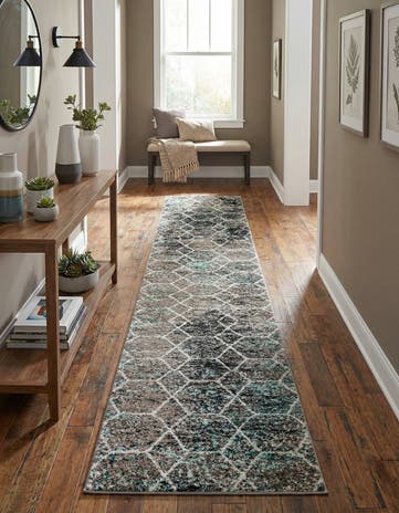 2' x 13' Lattice Frieze Runner Rug