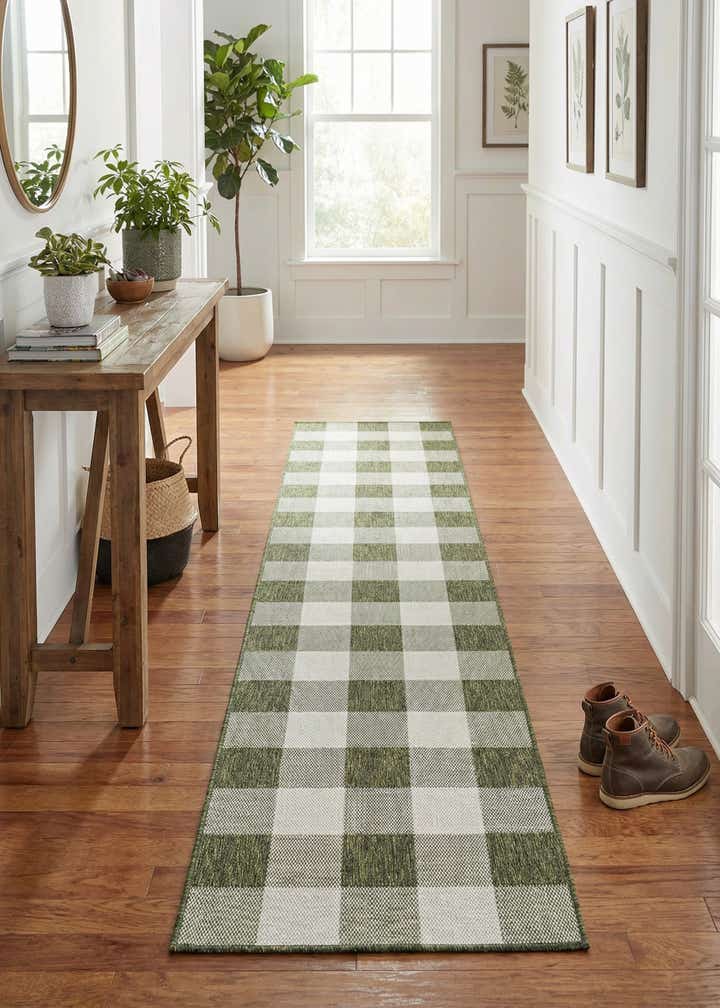 2' 7 x 12' Easy-Clean Checkered Indoor / Outdoor Runner Rug