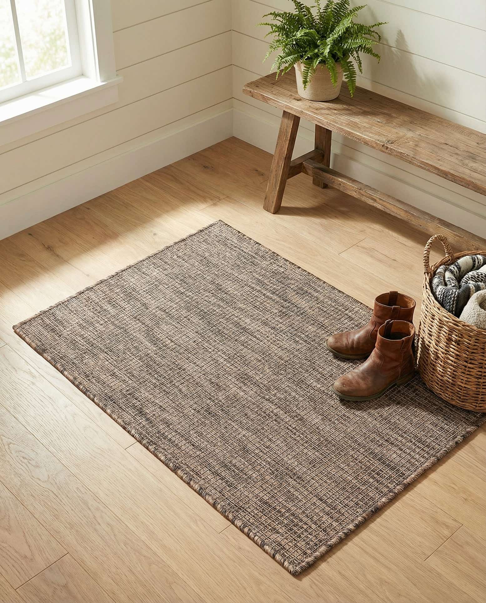 2' x 3' 1 Easy-Clean Solid Indoor / Outdoor Rug