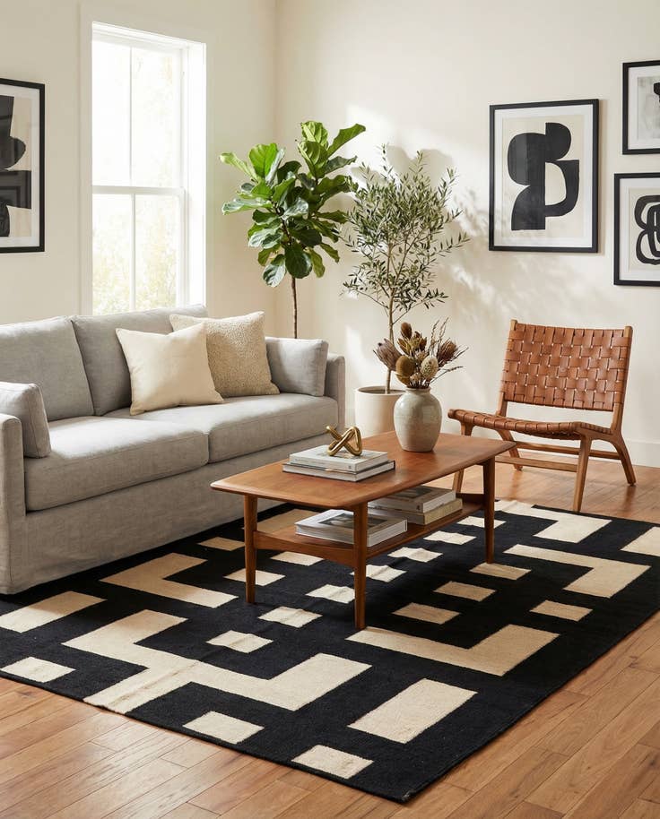 Detail image of 5' 4 x 6' 4 Hand Woven Kilim Modern Wool Rug