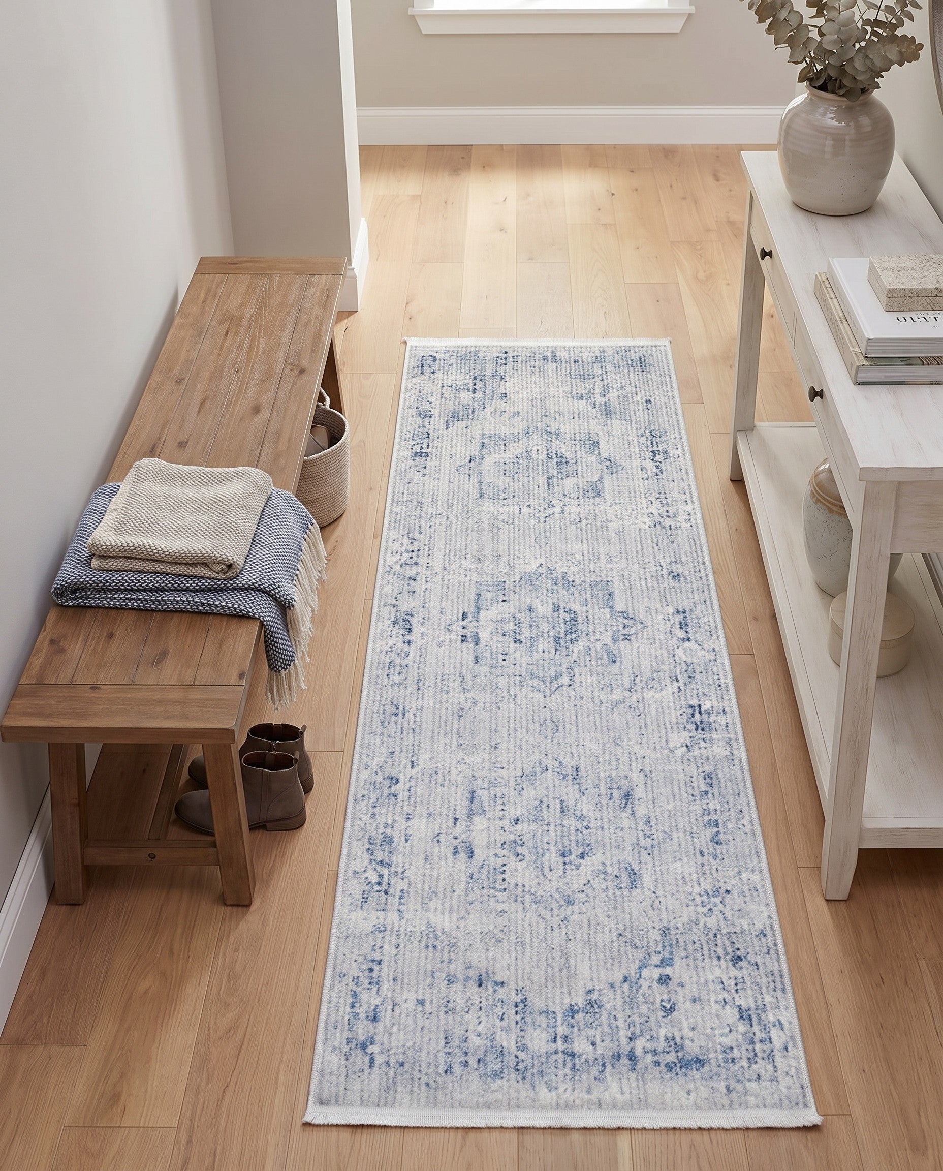 2' 2 x 6' Noble Runner Rug