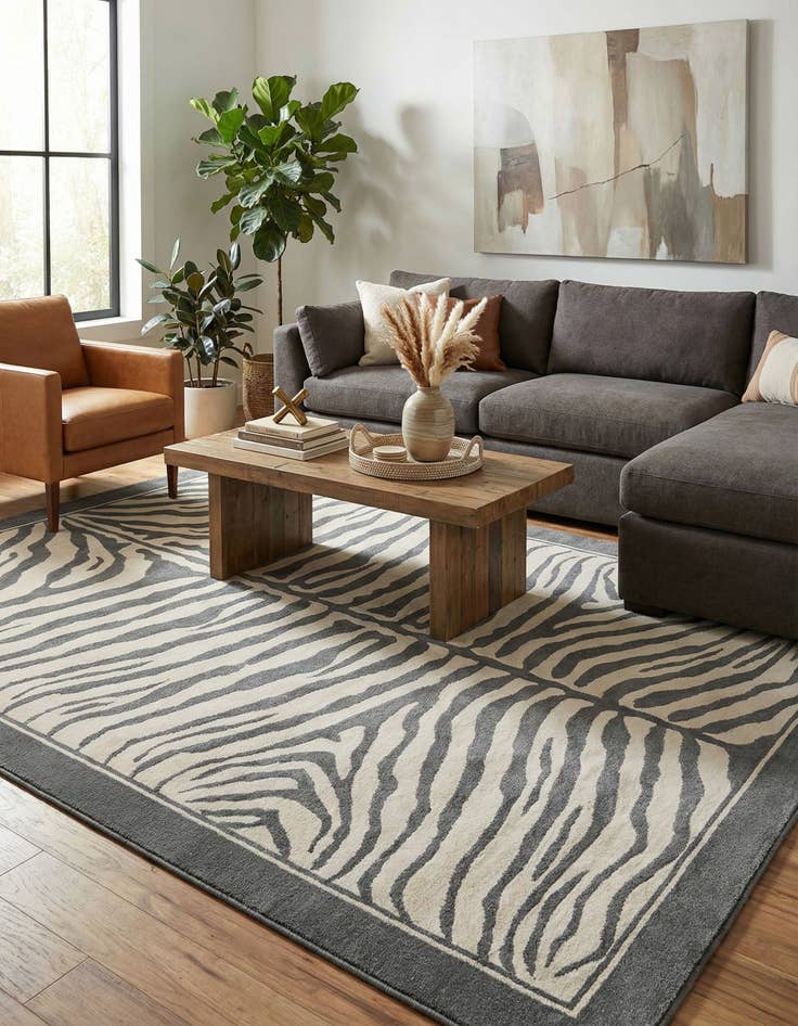 Detail image of 10' x 14' Safari Rug