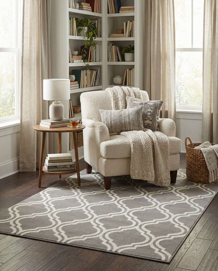 5' x 8' Lattice Rug