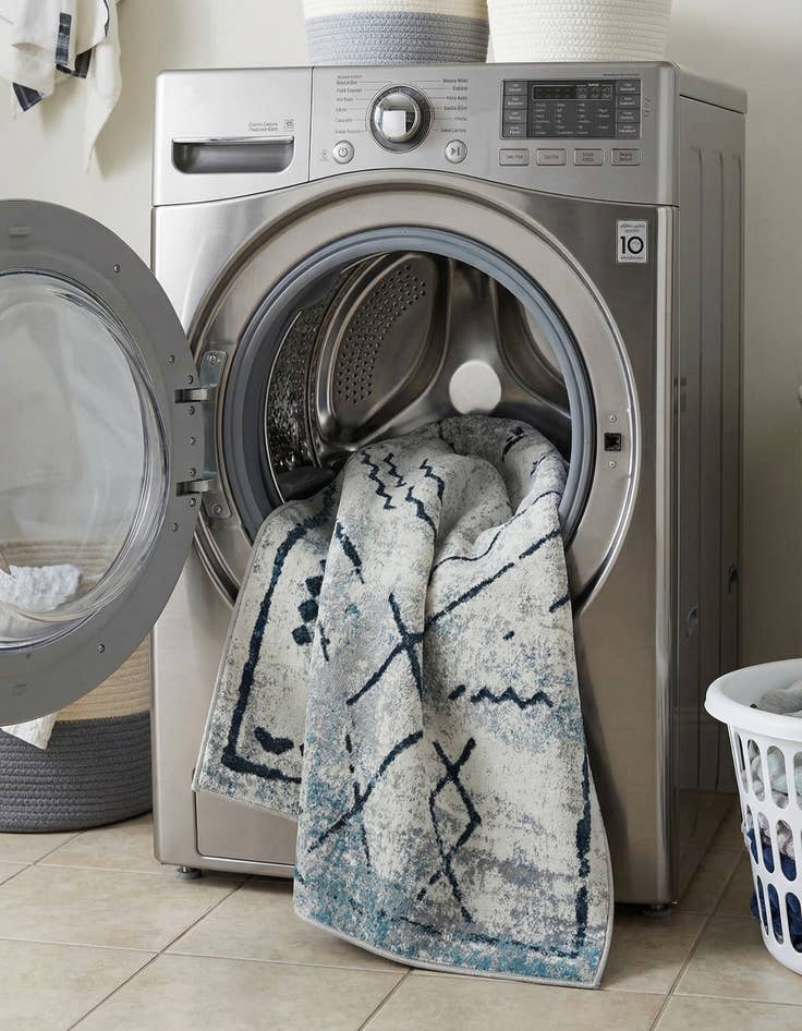 Detail image of  5' 3 x 8' Kamala Washable Rug