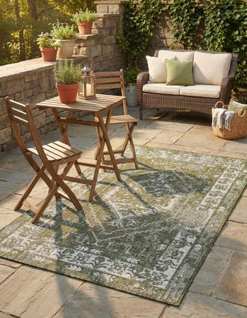 3' x 5' Easy-Clean Traditional Indoor / Outdoor Rug