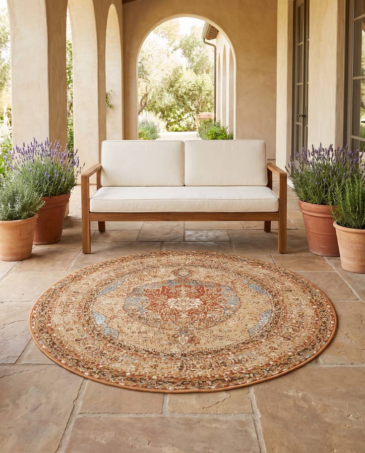 Detail image of 4' x 4' Easy-Clean Traditional Indoor / Outdoor Round Rug