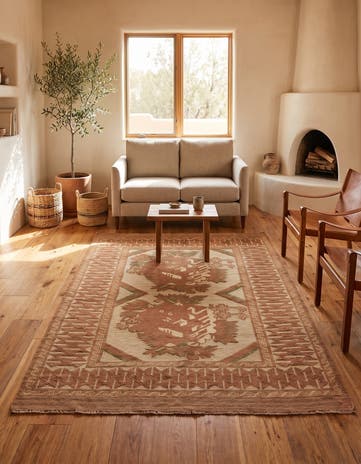4' 3 x 6' 5 Hand Woven Sumak Wool Rug