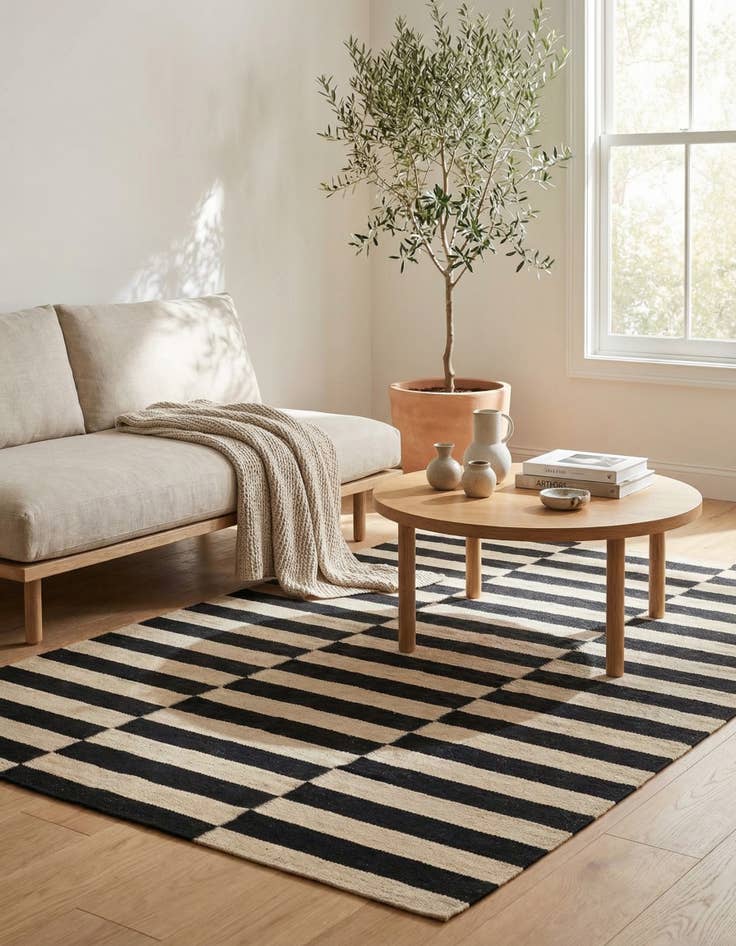 Detail image of 3' 5 x 4' 10  Hand Woven Kilim Modern Wool Rug