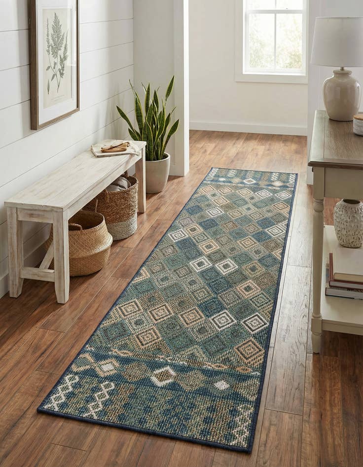Detail image of 2' x 7' 10 Easy-Clean Baja Indoor / Outdoor Runner Rug