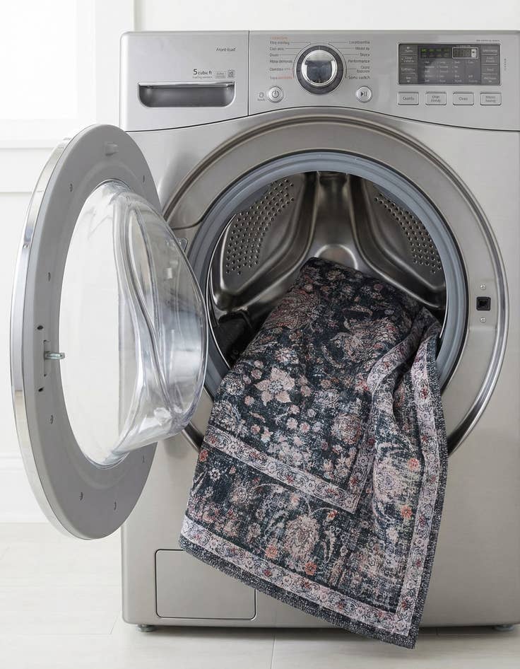 Detail image of 5' x 8' Yara Rug