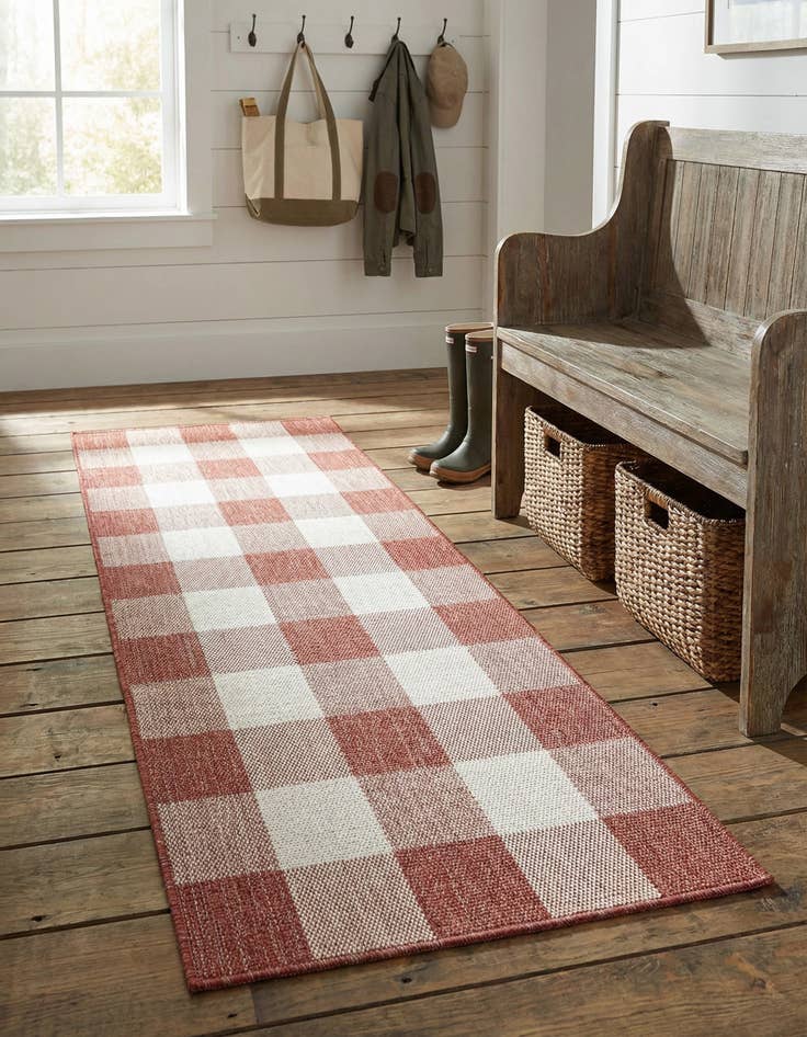 Detail image of 2' x 6'  Washable Checkered Indoor / Outdoor Runner Rug