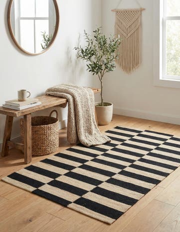 2' 7 x 3' 10 Hand Woven Kilim Modern Wool Rug