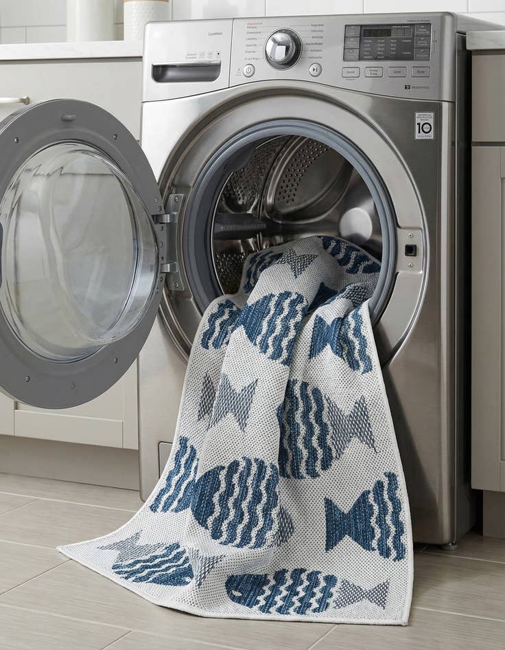 Detail image of  2' x 3'  Washable Coastal Indoor / Outdoor Rug