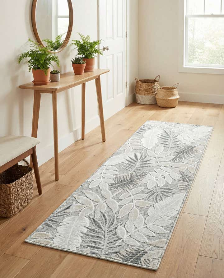2' 2 x 5' 3 Easy-Clean Botanical Indoor / Outdoor Runner Rug