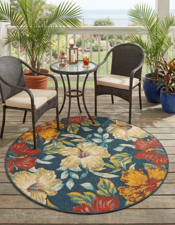 5' 3 x 5' 3 Easy-Clean Coastal Indoor / Outdoor Round Rug
