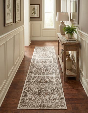 2' x 8' Hermitage Runner Rug