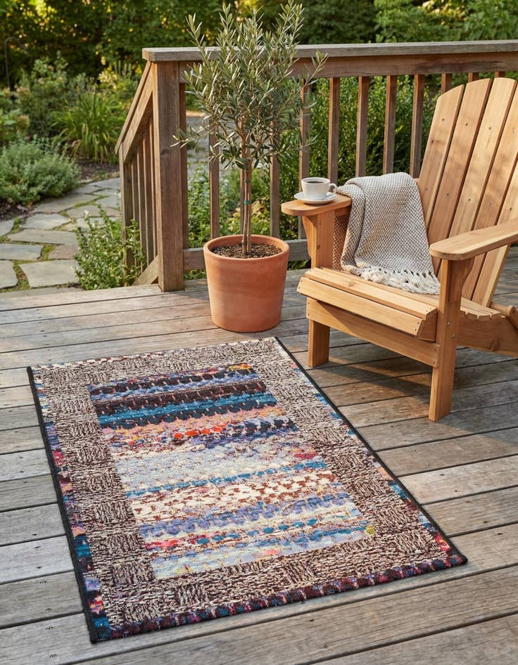 Detail image of 2' x 3' Easy-Clean Modern Indoor / Outdoor Rug