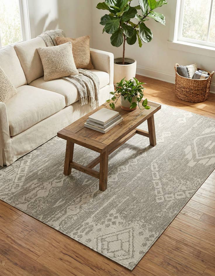 Detail image of 5' 3 x 8'  Washable Bohemian Indoor / Outdoor Rug