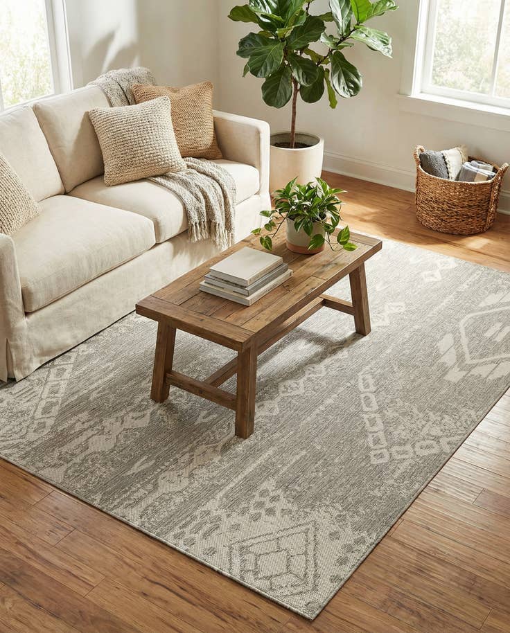 Detail image of 5' 3 x 8' Easy-Clean Bohemian Indoor / Outdoor Rug