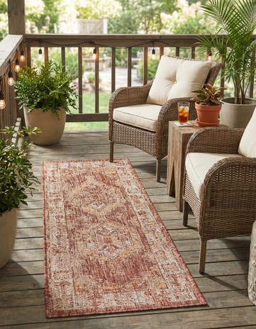 Rust Red Easy-Clean Traditional Indoor / Outdoor Runner Rug