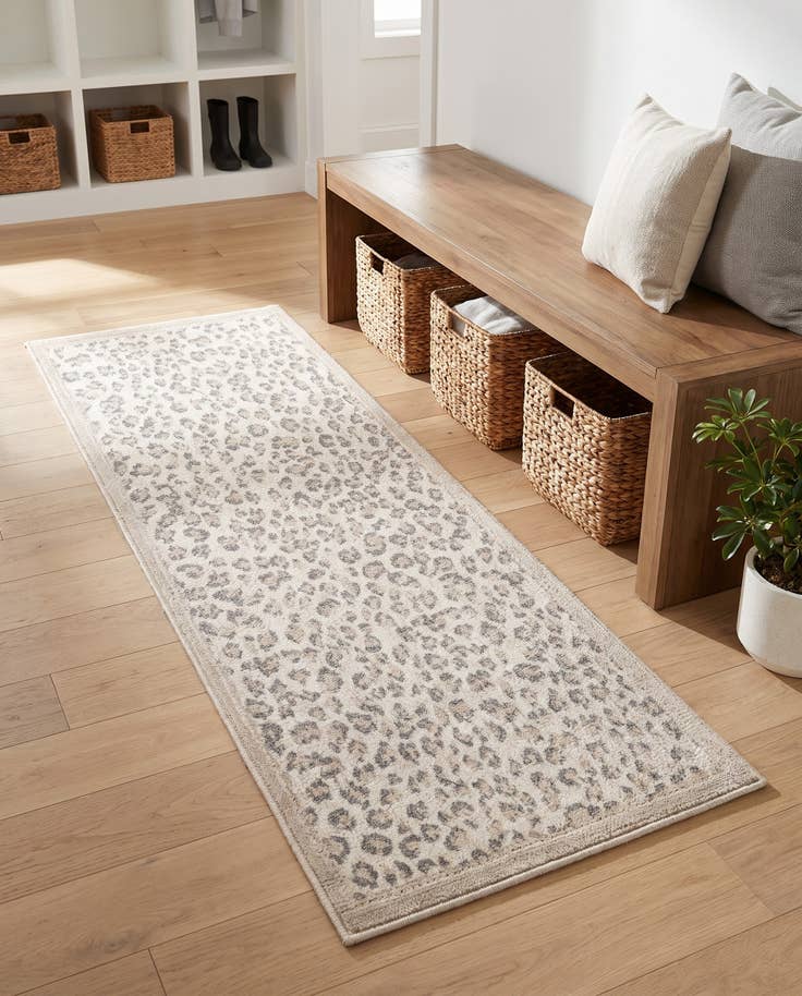 Detail image of 2' x 5' Savannah Runner Rug