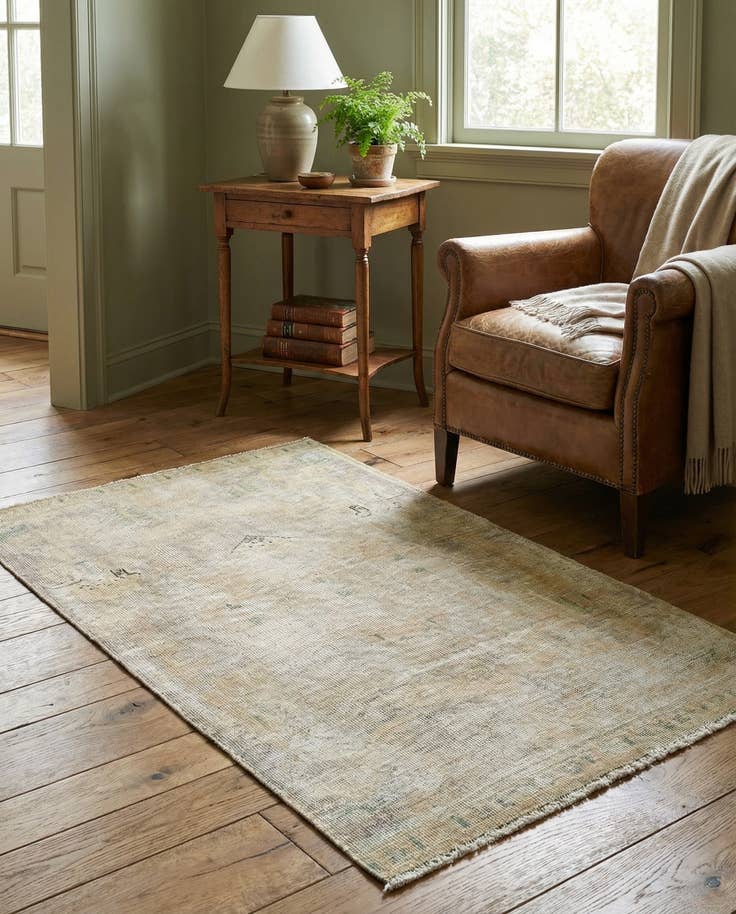 Detail image of 2' 10 x 4' 6 Hand Knotted Ultra Vintage Persian Wool Rug