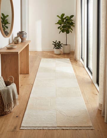 2' 9 x 10' Hand Knotted Darya Wool Runner Rug