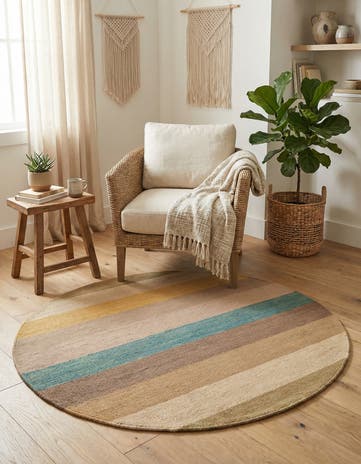 2' 3 x 2' 5 Hand Woven Pillow Wool Round Rug