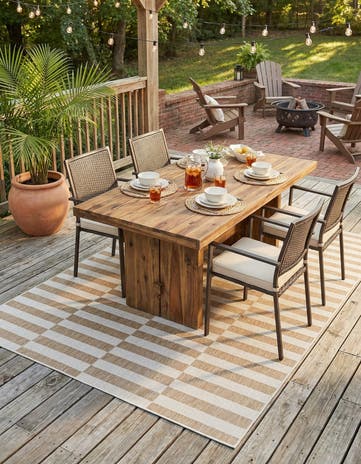 6' x 9' Easy-Clean Striped Indoor / Outdoor Rug